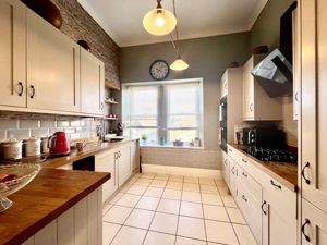 Kitchen- click for photo gallery